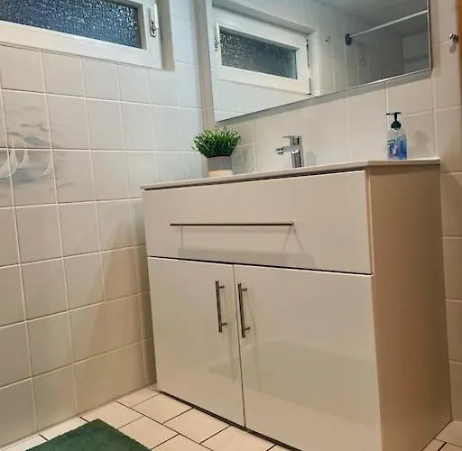 Hon70pj Kleines In *