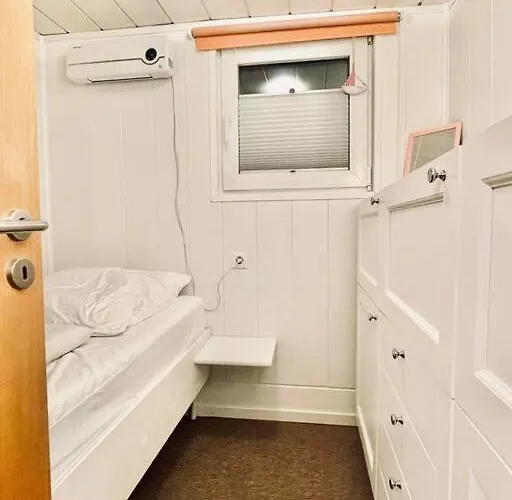 Hon70pj Kleines In *