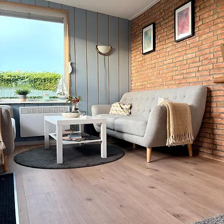 Hon70pj Kleines In Apartment *